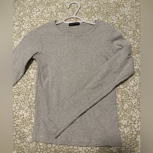 Brandy Melville long sleeve shirt